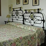 Inn Las Quintas 3*